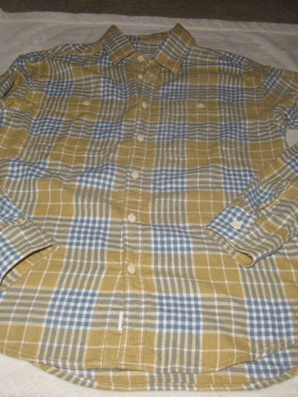 American Eagle Beige/Blue Button Down Shirt  Size Medium USED
